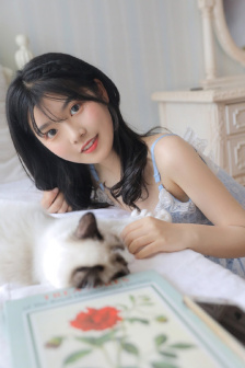 野外强伦轩女教师高清在线